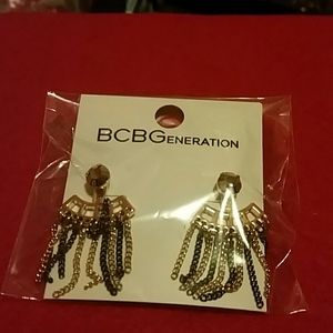 BCBG EARRINGS